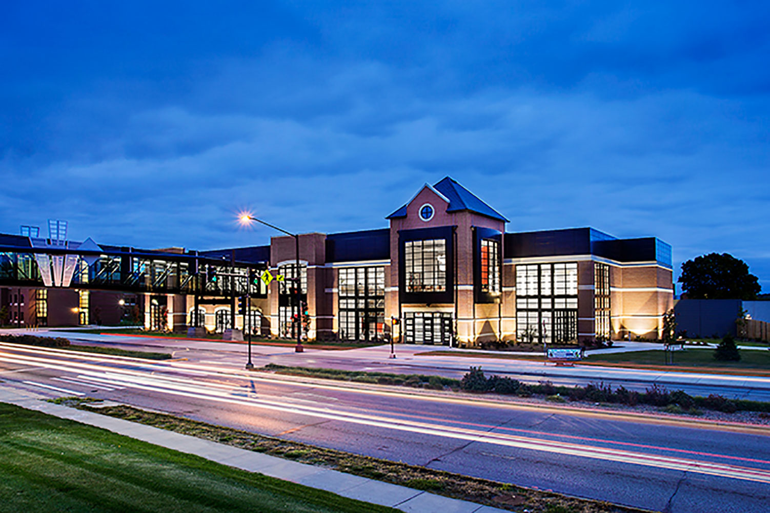 Grand View University / Student Center FEH Design