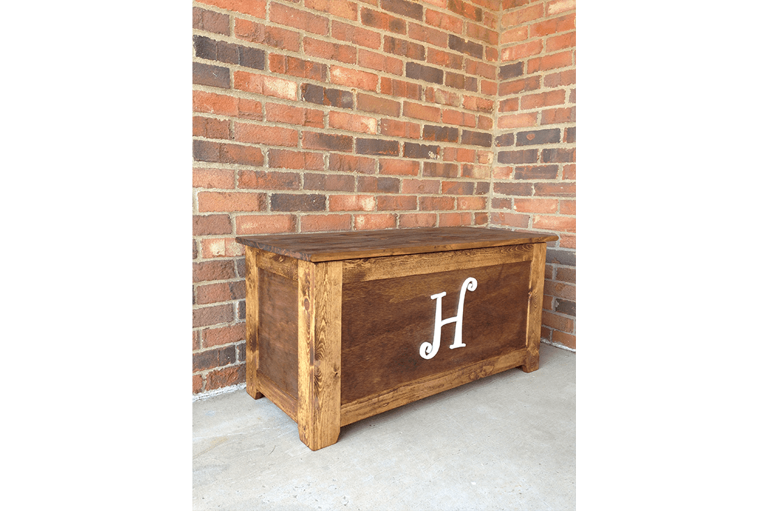 Feicht & Co. Heirloom Toy Chest