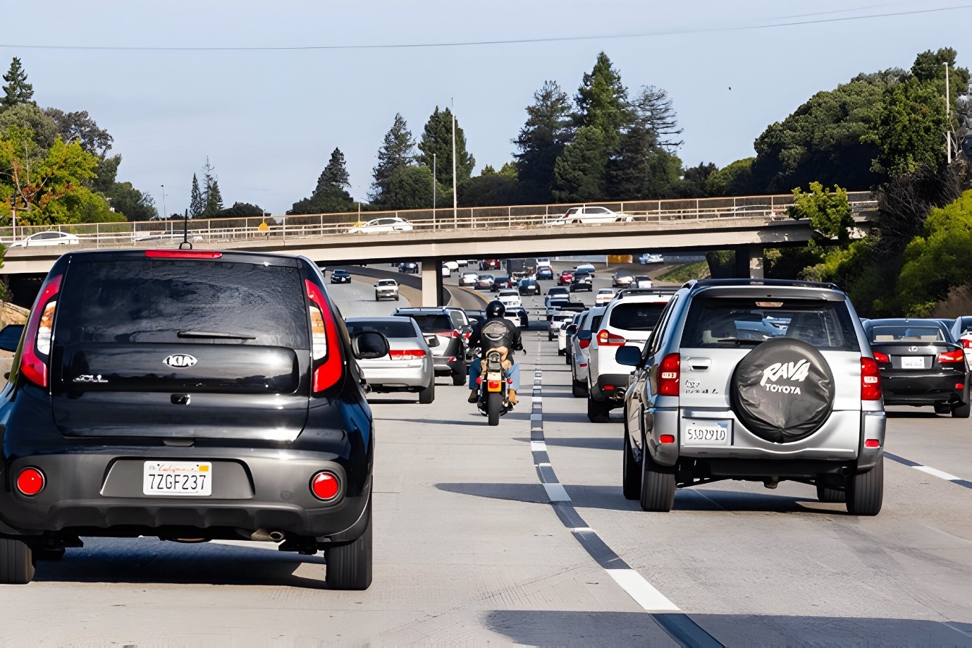 Lane Splitting Laws in Texas New Guidelines for Motorcyclists