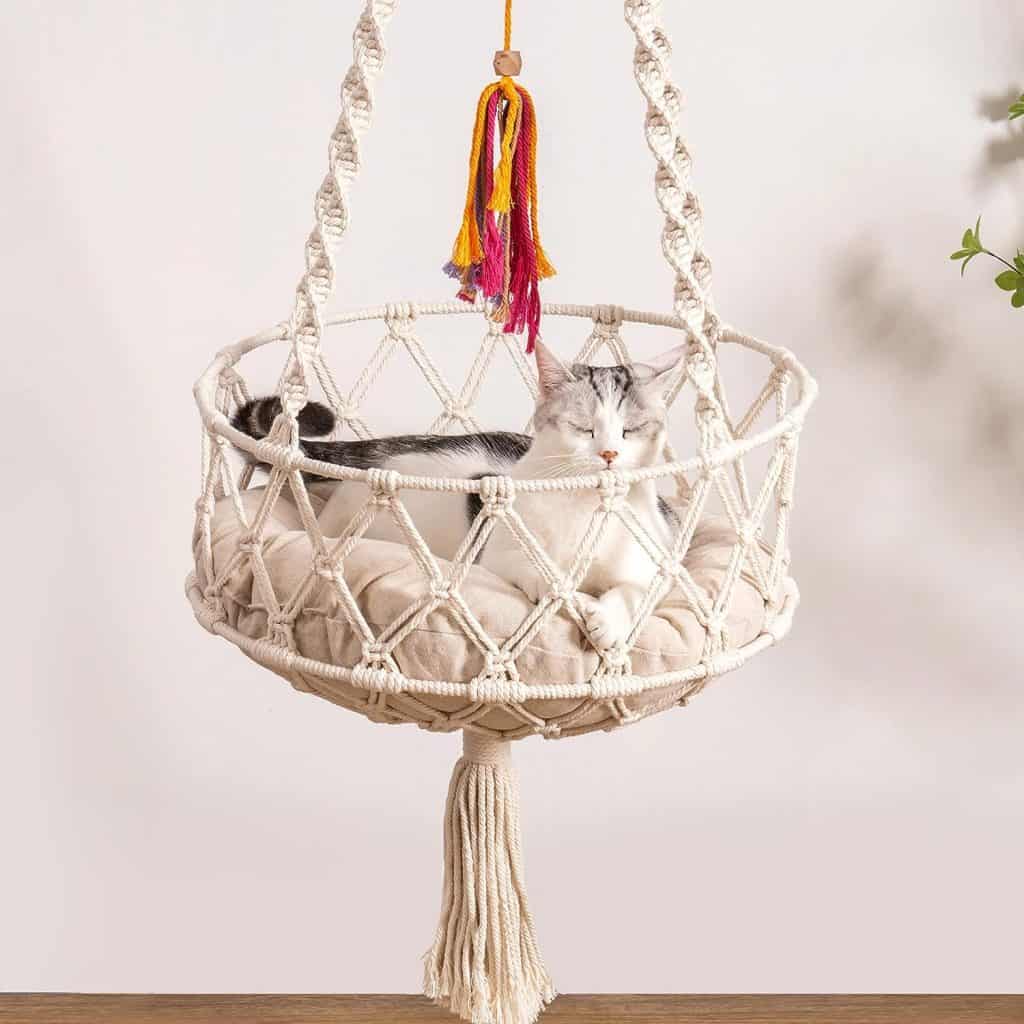 Purrfectly Cozy: Elevate Your Feline's Comfort with a Hanging Cat Bed Sanctuary 5 Purrfectly Cozy: Elevate Your Feline's Comfort with a Hanging Cat Bed Sanctuary 5