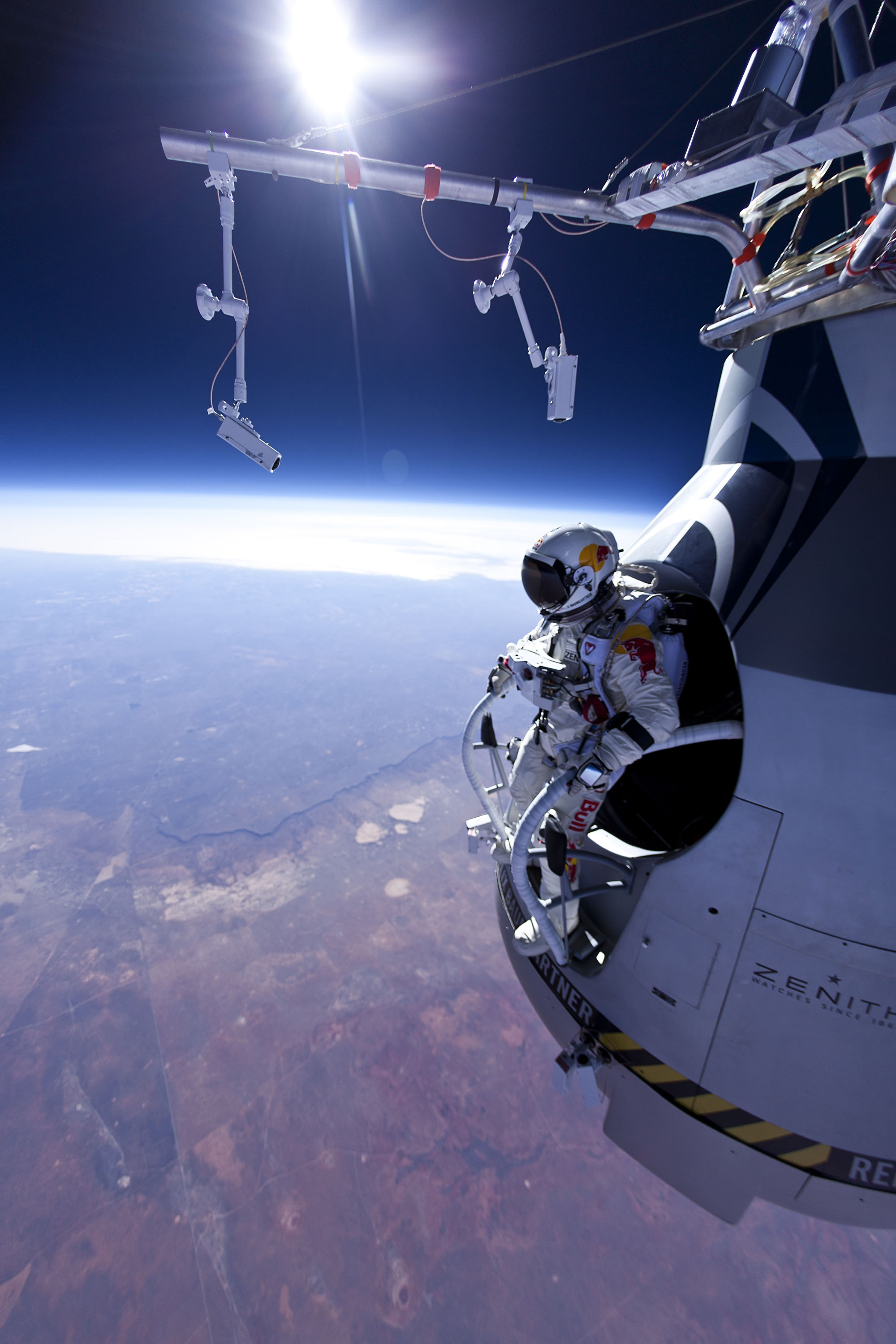 Felix Baumgartner 4th Anniversary of my first test jump from 21