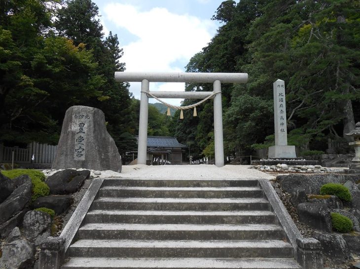 toyouke_jinjya