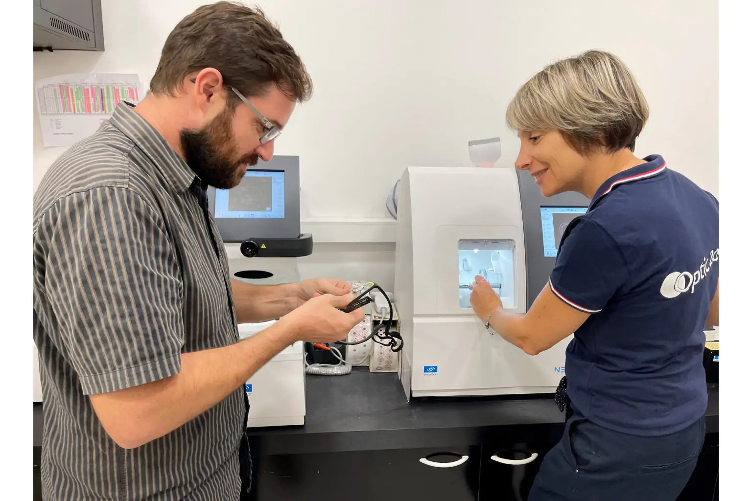 Découvrez le métier d'opticien avec Magali et Maeva d'Optic 2000