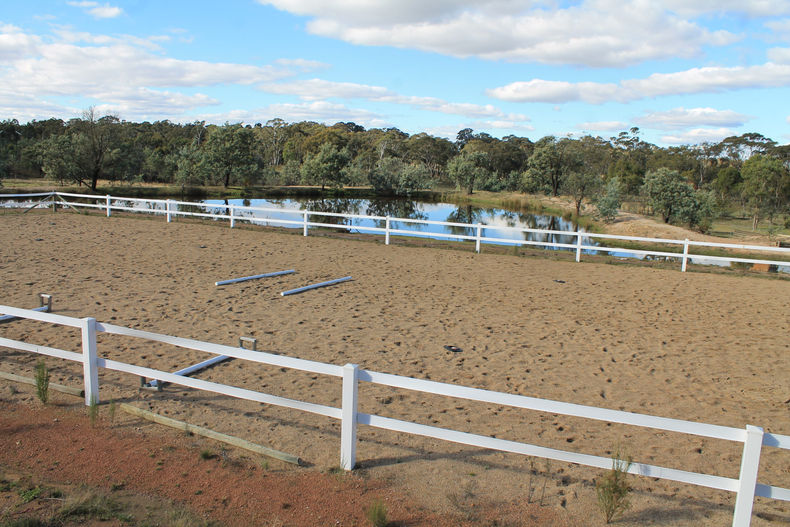 40x20m Horse Arena White Fence Basic Kit