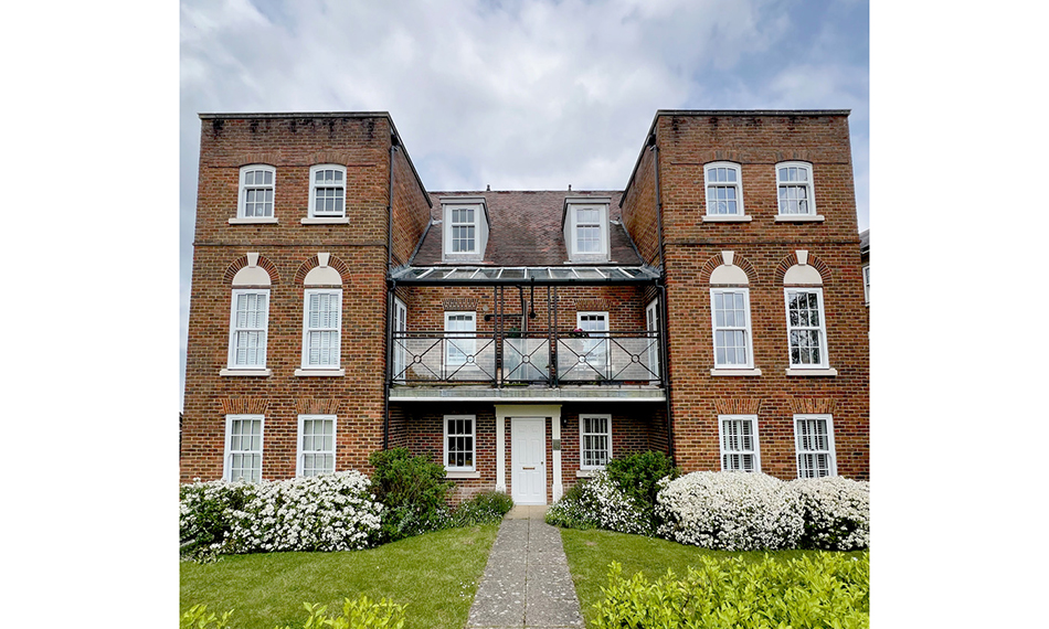 EPWIN’S SASH WINDOWS TRANSFORM HIGHEND PRIVATE APARTMENT DEVELOPMENT