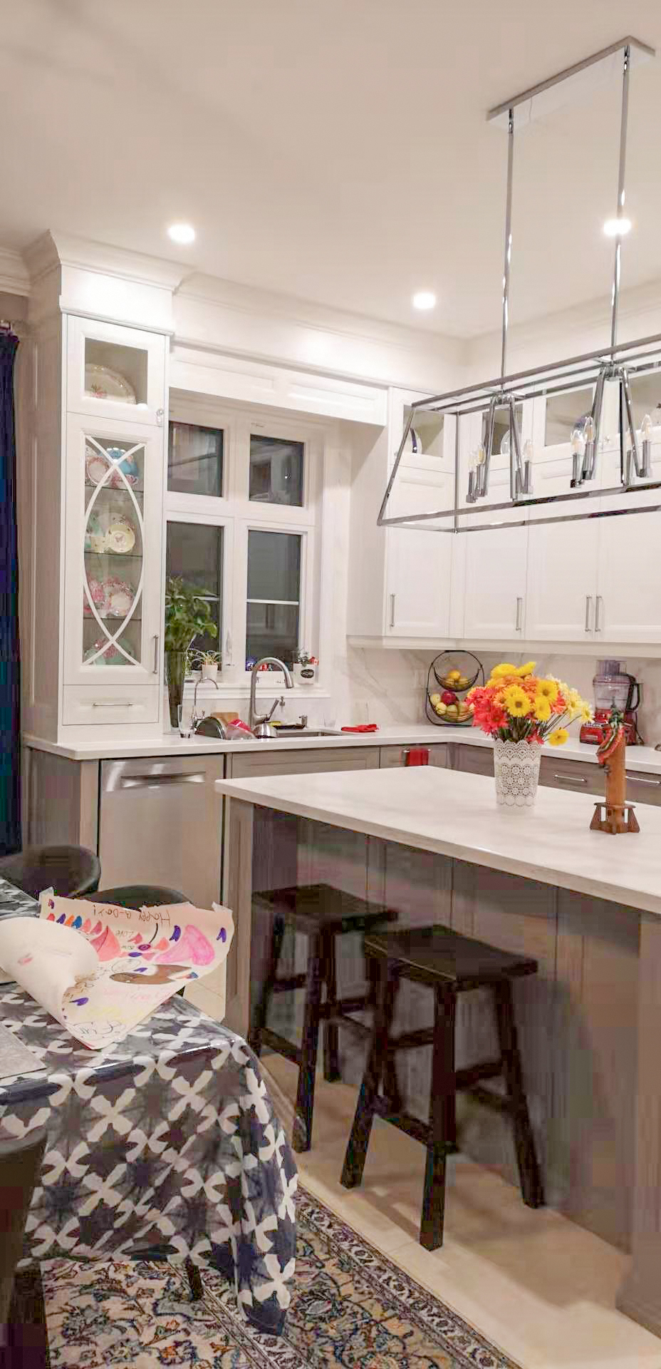 Transitional Kitchen Featuring Traditional Style Island and L Shape