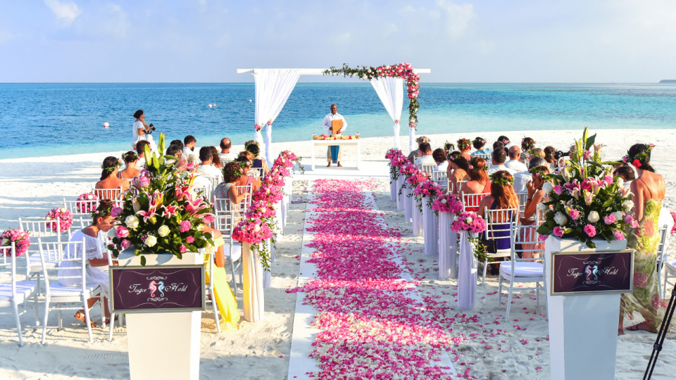 15 Lucky Feng Shui Wedding Colors, D??cor And Meaning