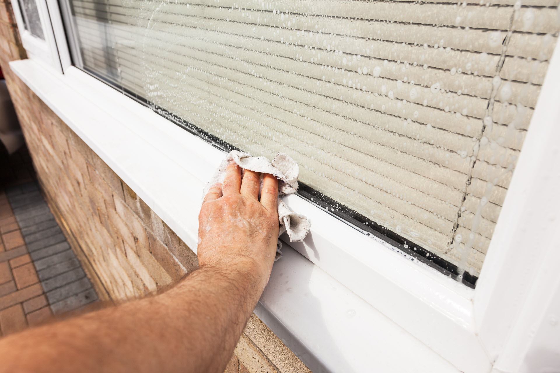 How To Clean Your UPVC Windows At Home Fenster Glazing