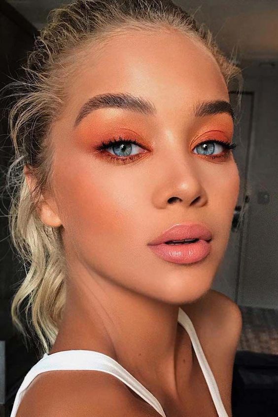 Summer Makeup Trend The Shiny Orange Looks
