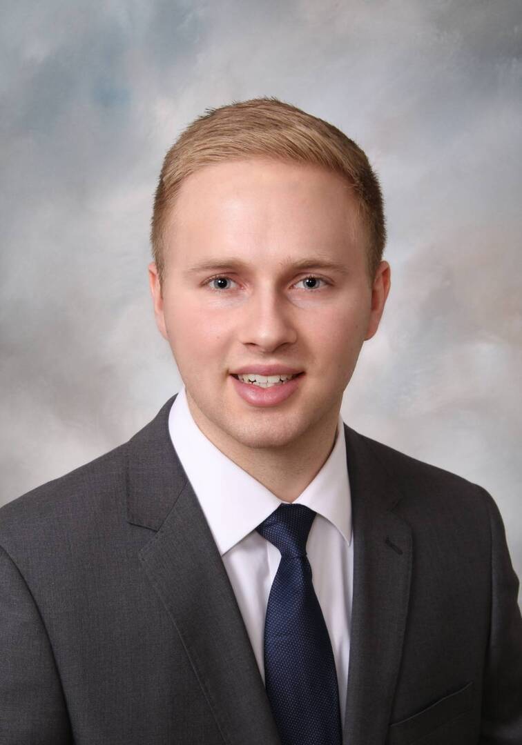 2150 Delavan Drive, West Des Moines, IA Ferguson Commercial Real Estate