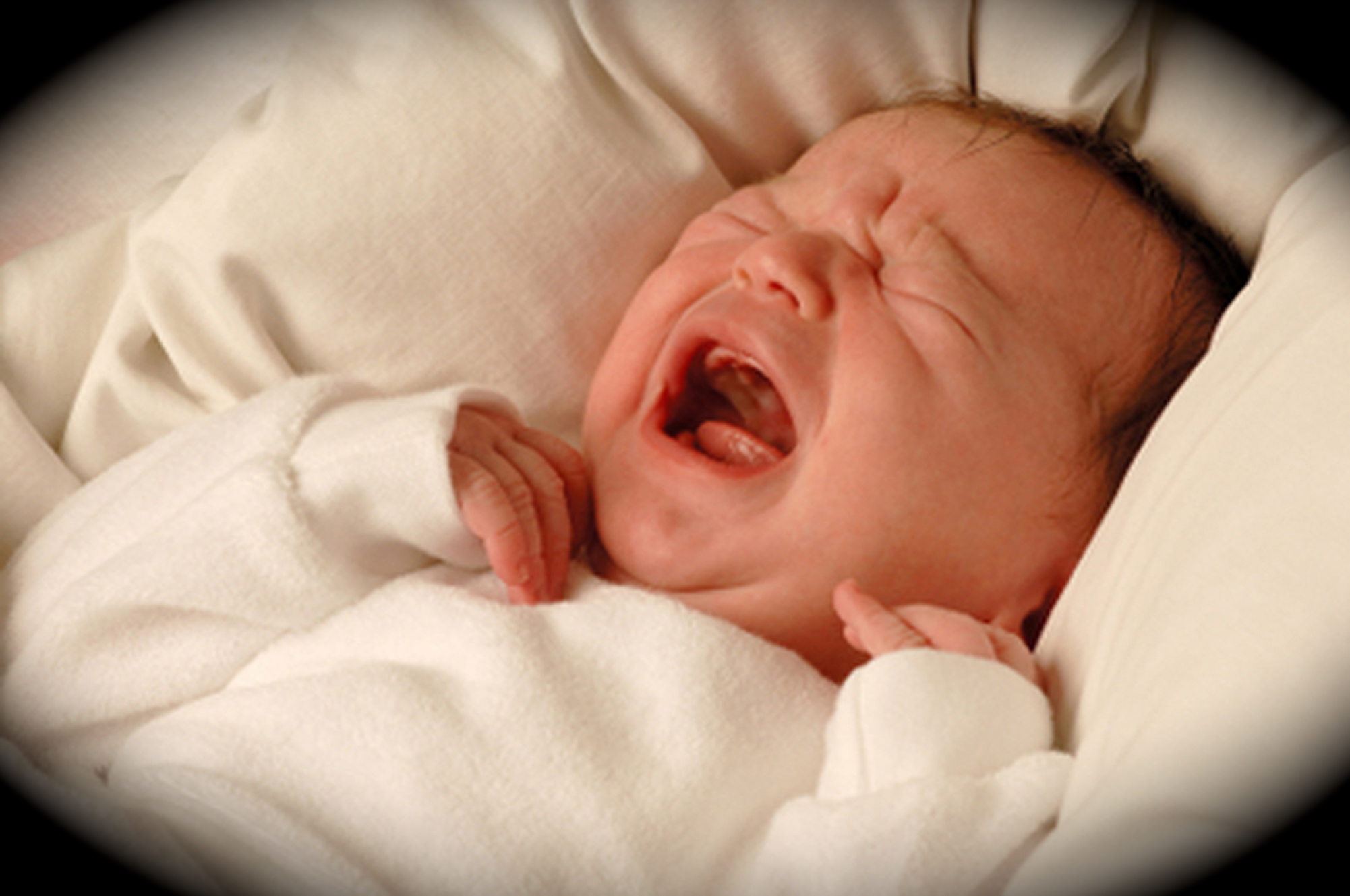 Cólicas do lactente Fernando Bragança Pediatria e Homeopatia