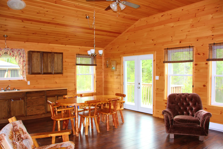 Delco Cabin Rental Cabin at Fernleigh Lodge Brand New Cabin!