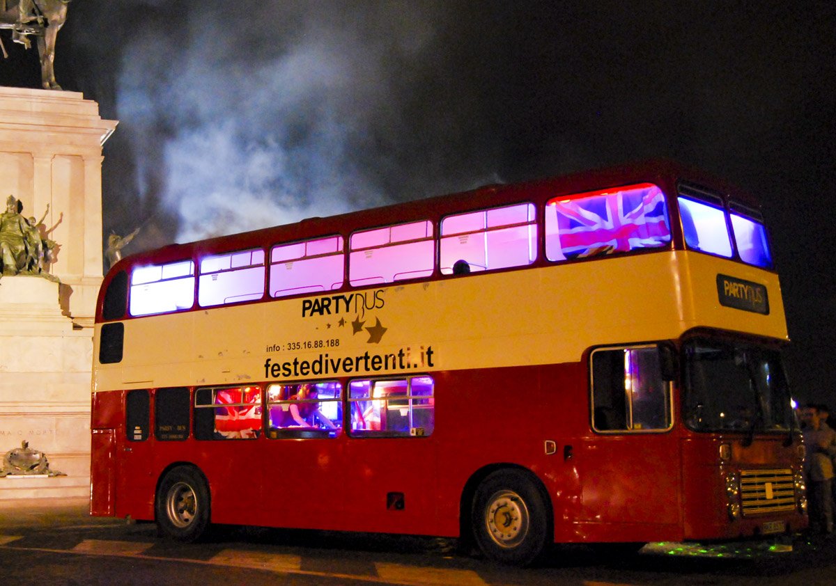 Party Bus Vintage Roma Tel3351688188 Scegli tra 8 PartyBus a Roma