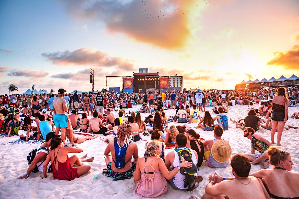 Come Hang at Hangout Music Festival 2018 [And Find A House