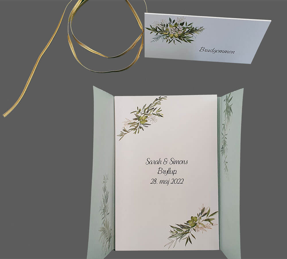 Bestil invitationer med vellum tryk. Her et omslag med