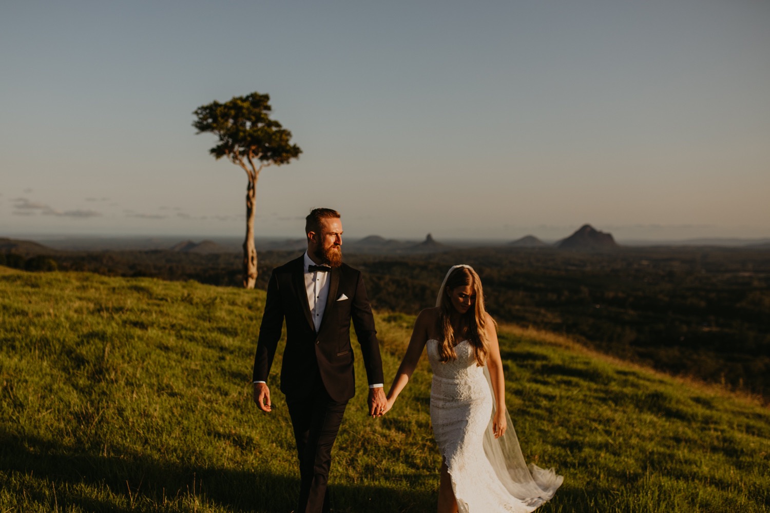 One Tree Hill, Maleny Wedding Photography Location Inspiration