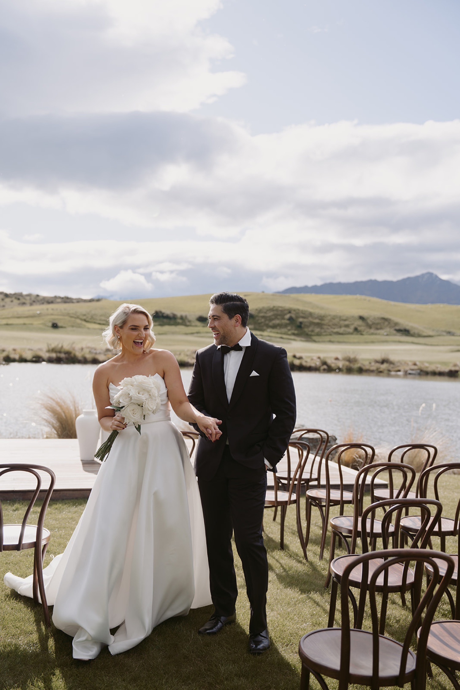 The Best Wedding Chairs in Queenstown — Kate Roberge Photography