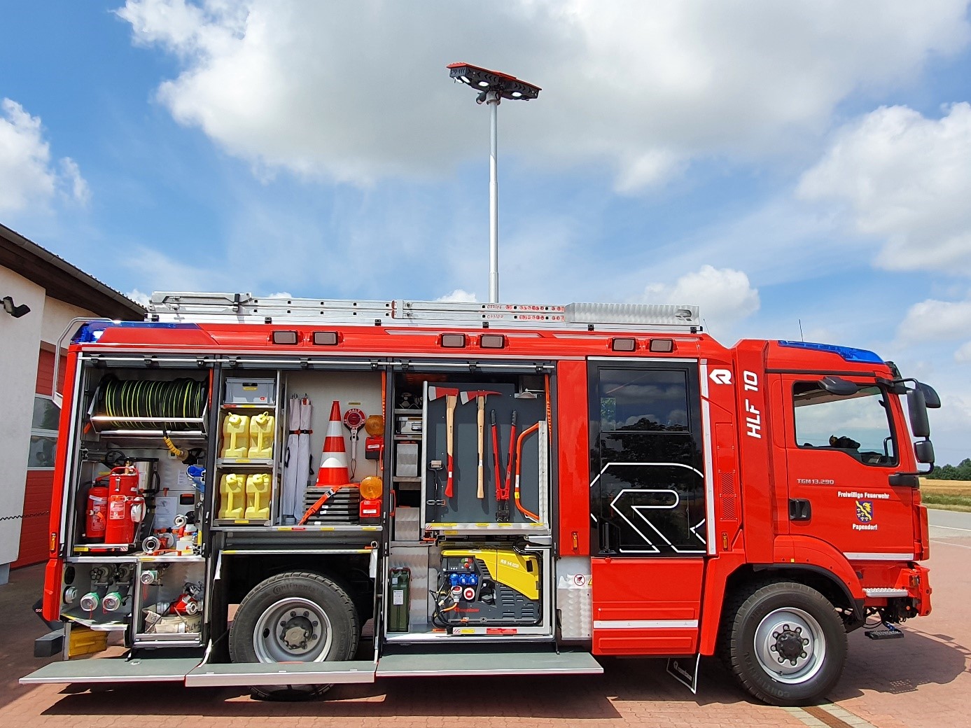 Neues HLF 10 für die FF Papendorf Freiwillige Feuerwehr Papendorf