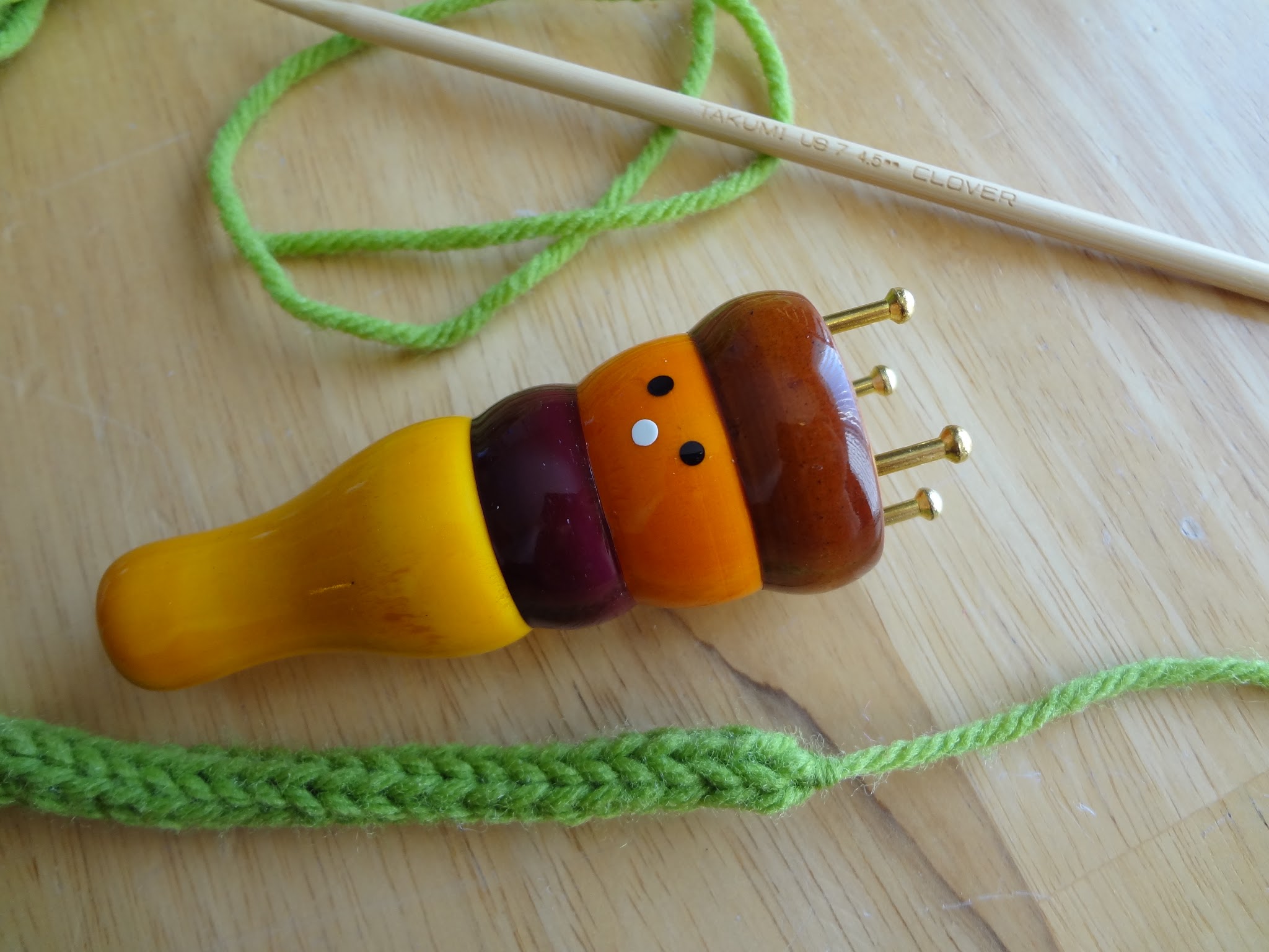 From the Stitch Library...How to Use a French Knitter