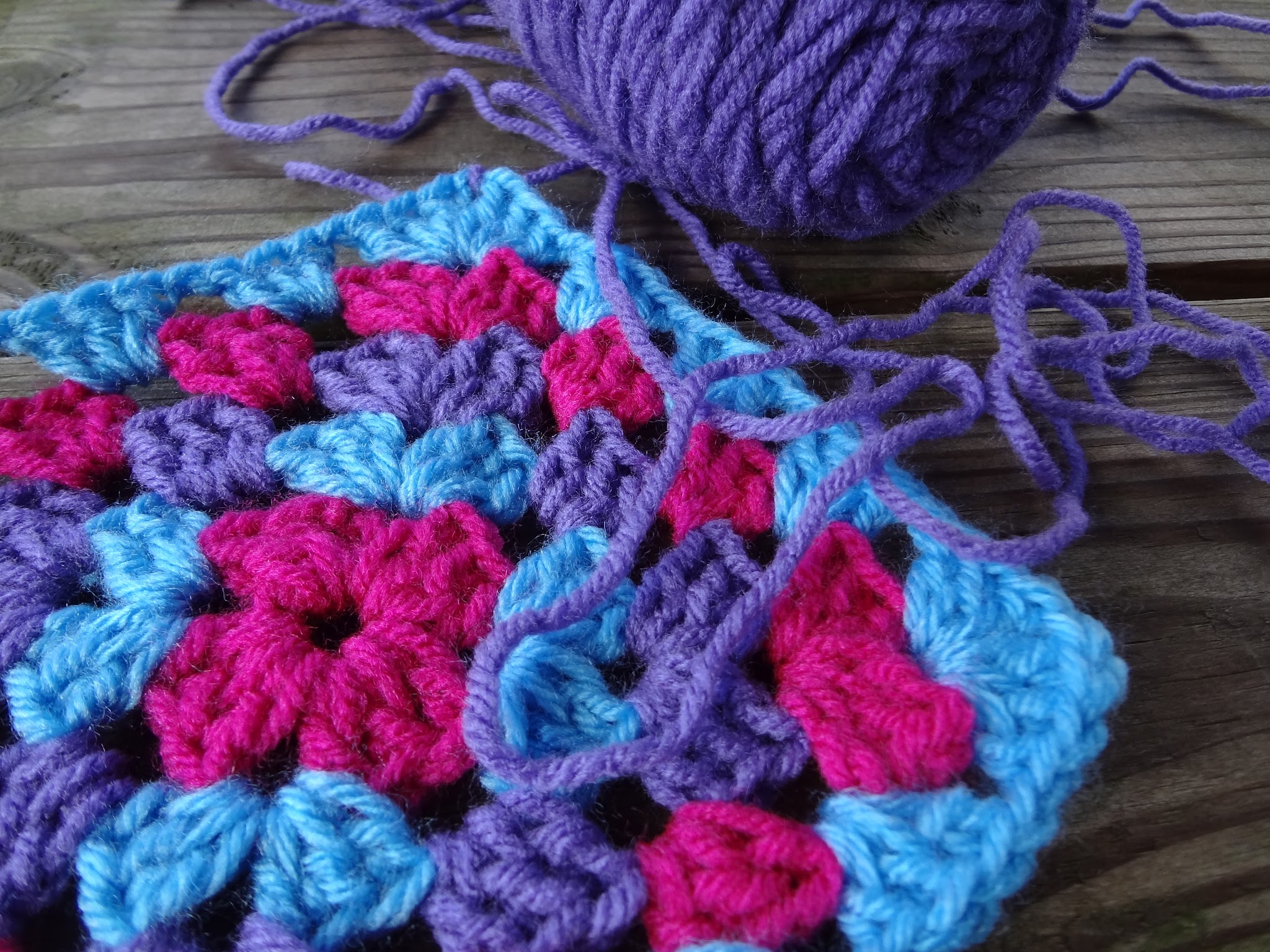 How To Crochet Scallop Edge