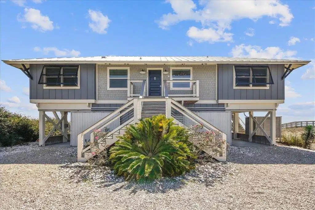 472 W Gorrie Dr St. Island, FL Home For Sale Fickling
