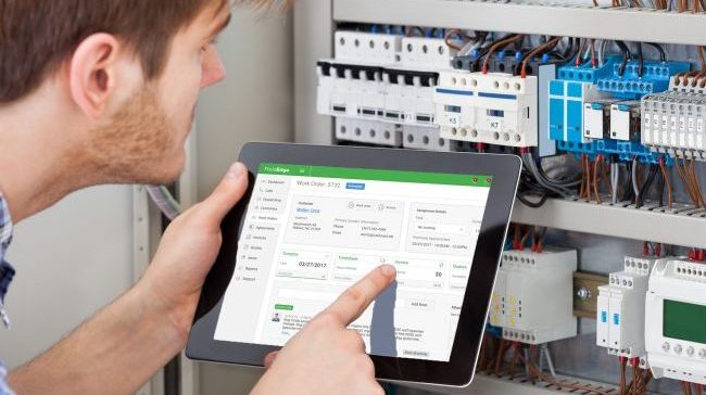 Best Electrician Software & Mobile App for Service