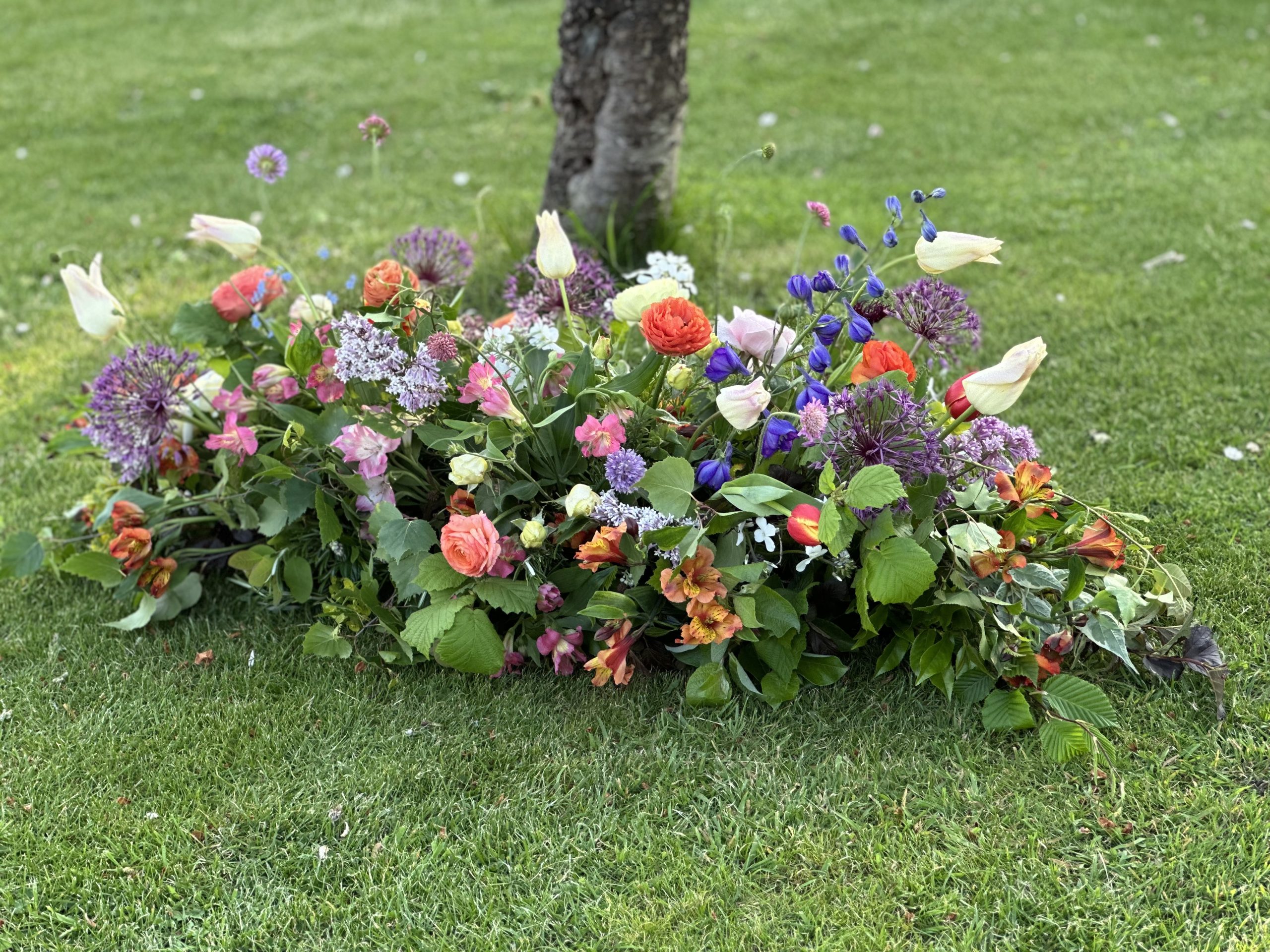 Funeral Flowers Milton Keynes & Northampton Field Gate Flowers