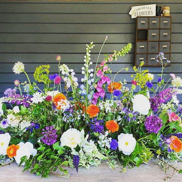 Funeral Flowers Milton Keynes & Northampton Field Gate Flowers