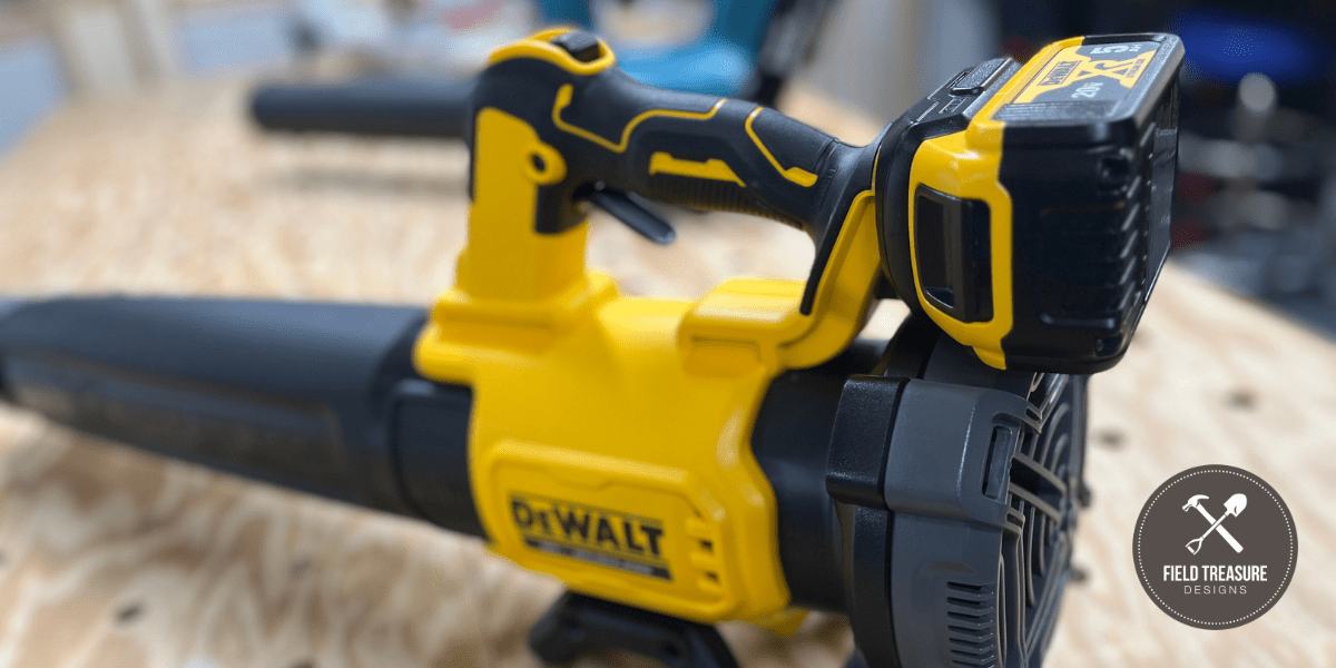 DEWALT 20V BLOWER VS MAKITA 18V BLOWER Which One is better? Field