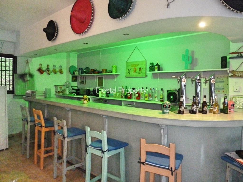 Freehold cafe bars for sale in Benalmadena, Costa del Sol, Spain