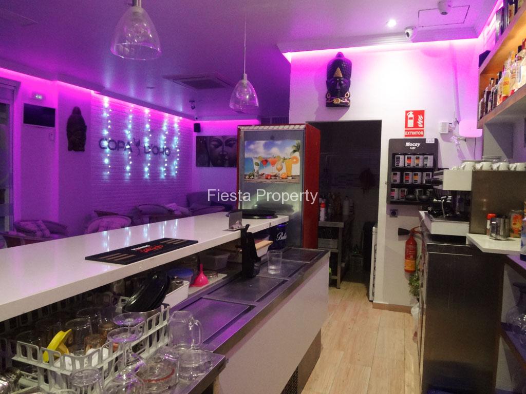 Front Line Café bar for sale in Fuengirola, Costa del Sol Fiesta Property