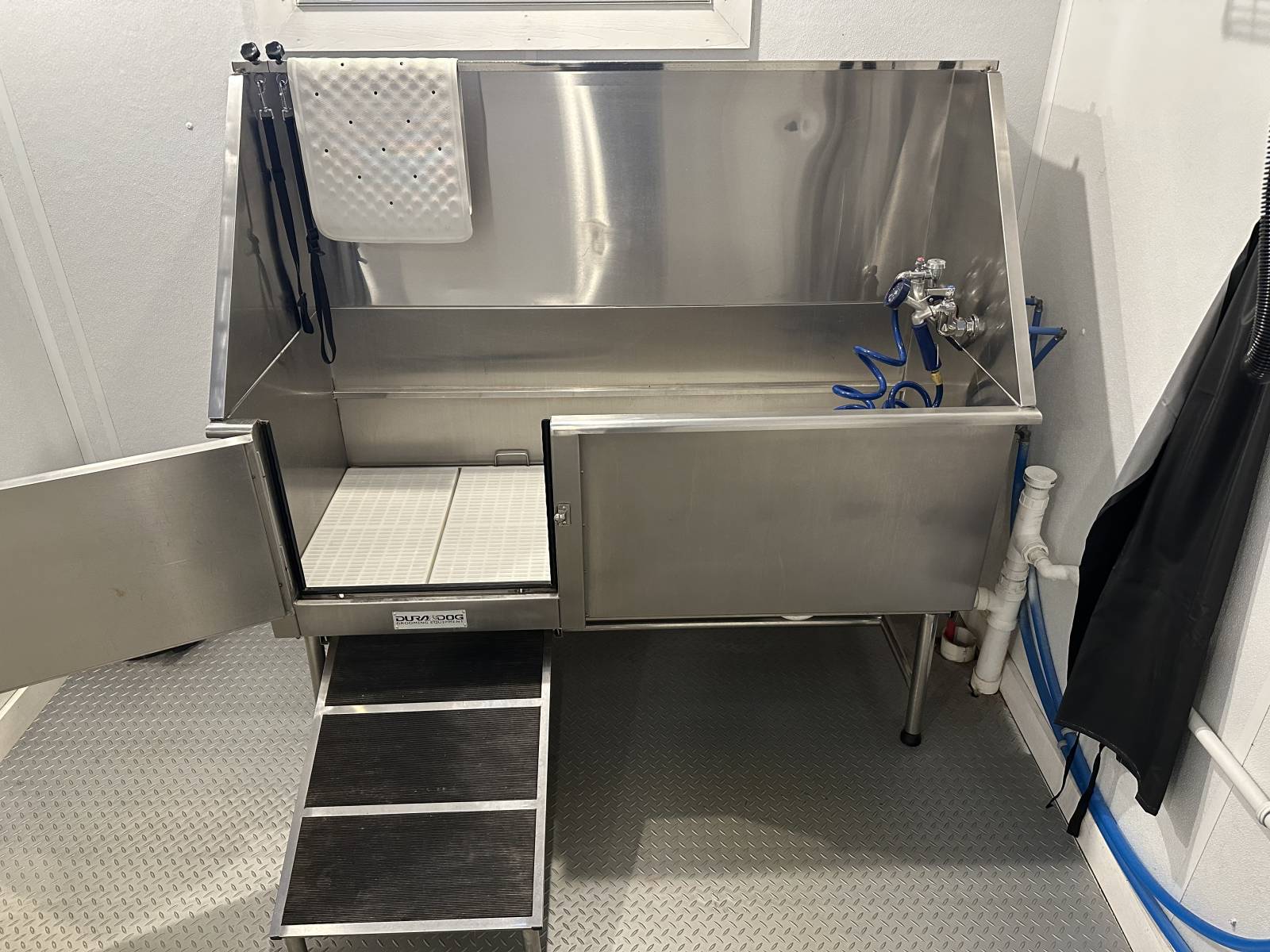 SelfService Dog Wash Center Fifield SeedNFeed Store