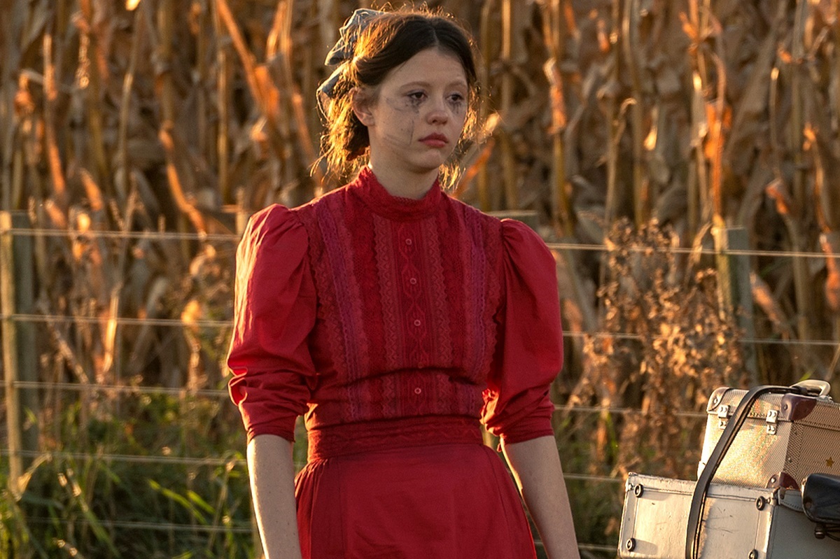 نقد و بررسی فیلم Pearl 2022 ؛ فانتزی اسلشر از نوع نامتعارف فیگار