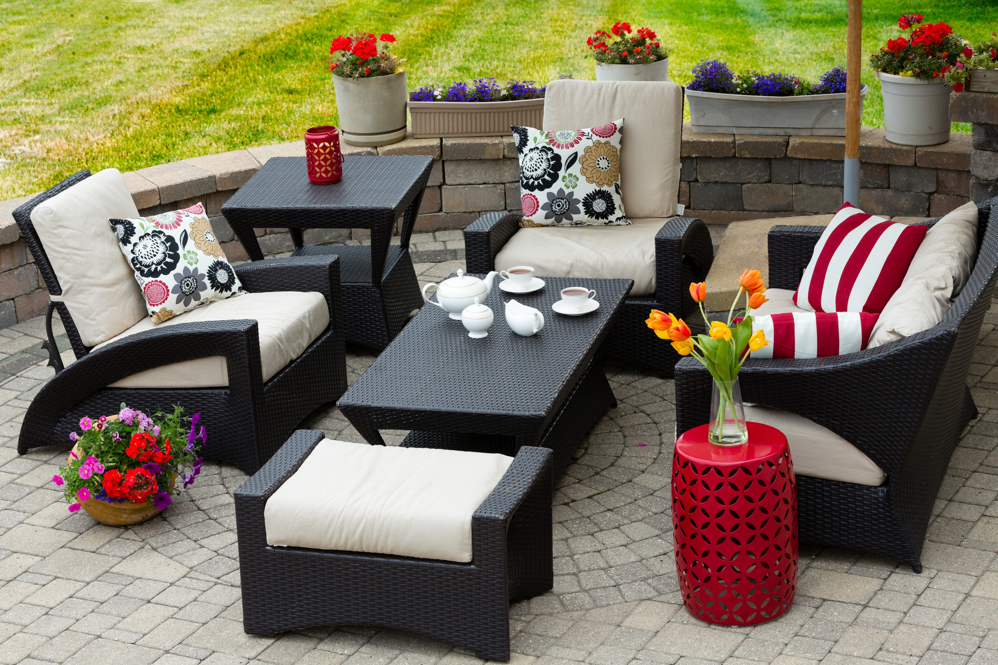 7 Tips for Choosing the Best Outdoor Furniture