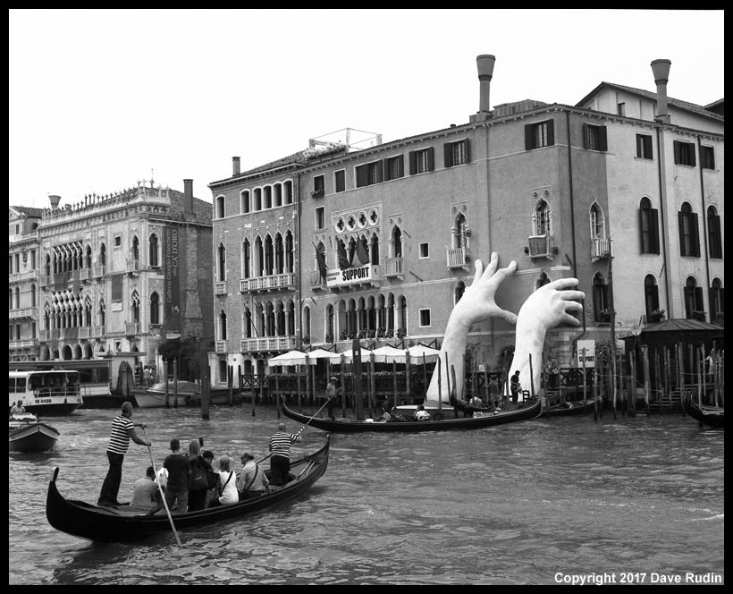 3853_02 venice hands md Figures of Grace