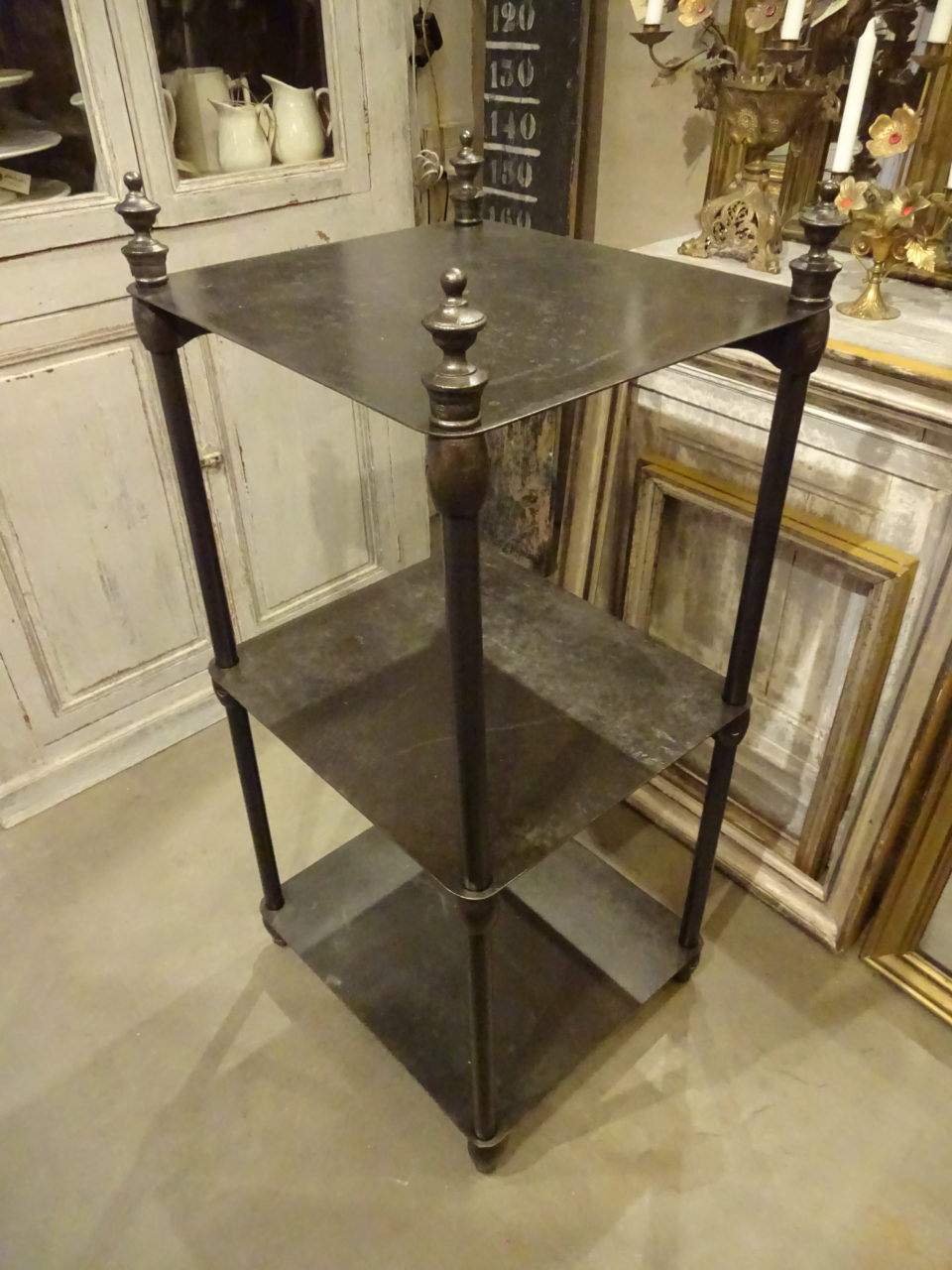 Metal Shelving Unit Fil De Fer