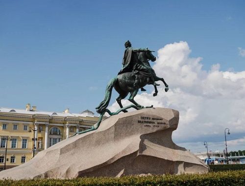Настоящее «бабье лето»: в Петербурге в выходные установится 25-градусное тепло