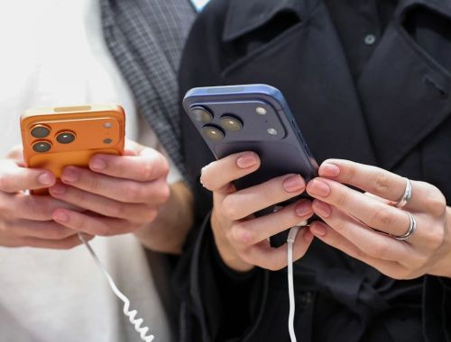 Феномен iPhone 17: почему спрос в России огромен, но этого никто не видит