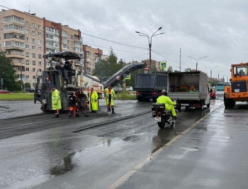 Осень в Петербурге стартует с массовых дорожных перекрытий