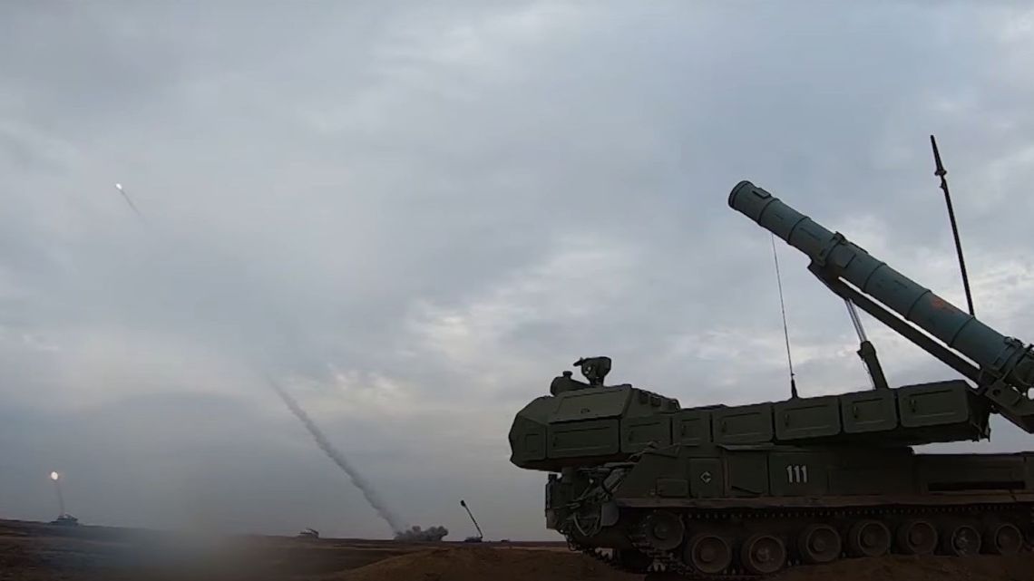 Под Петербургом сбили десятки украинских дронов