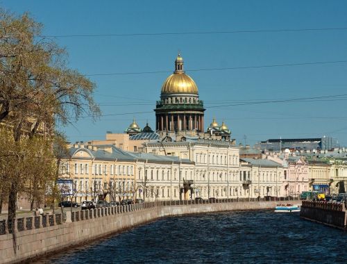 Солнце и тепло: синоптики рассказали, каким будет начало осени в Петербурге