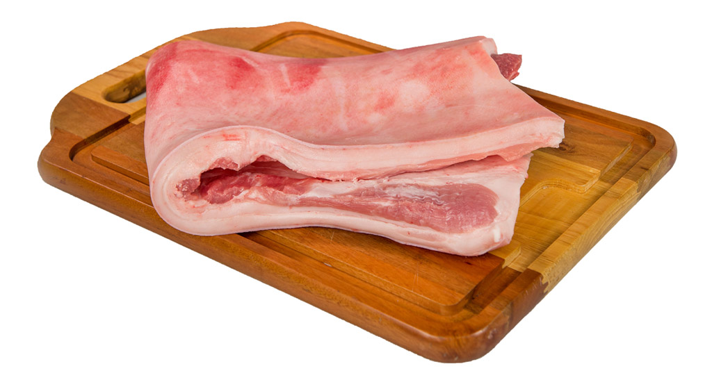 Toucinho é alimento fabricado a partir da gordura do porco
