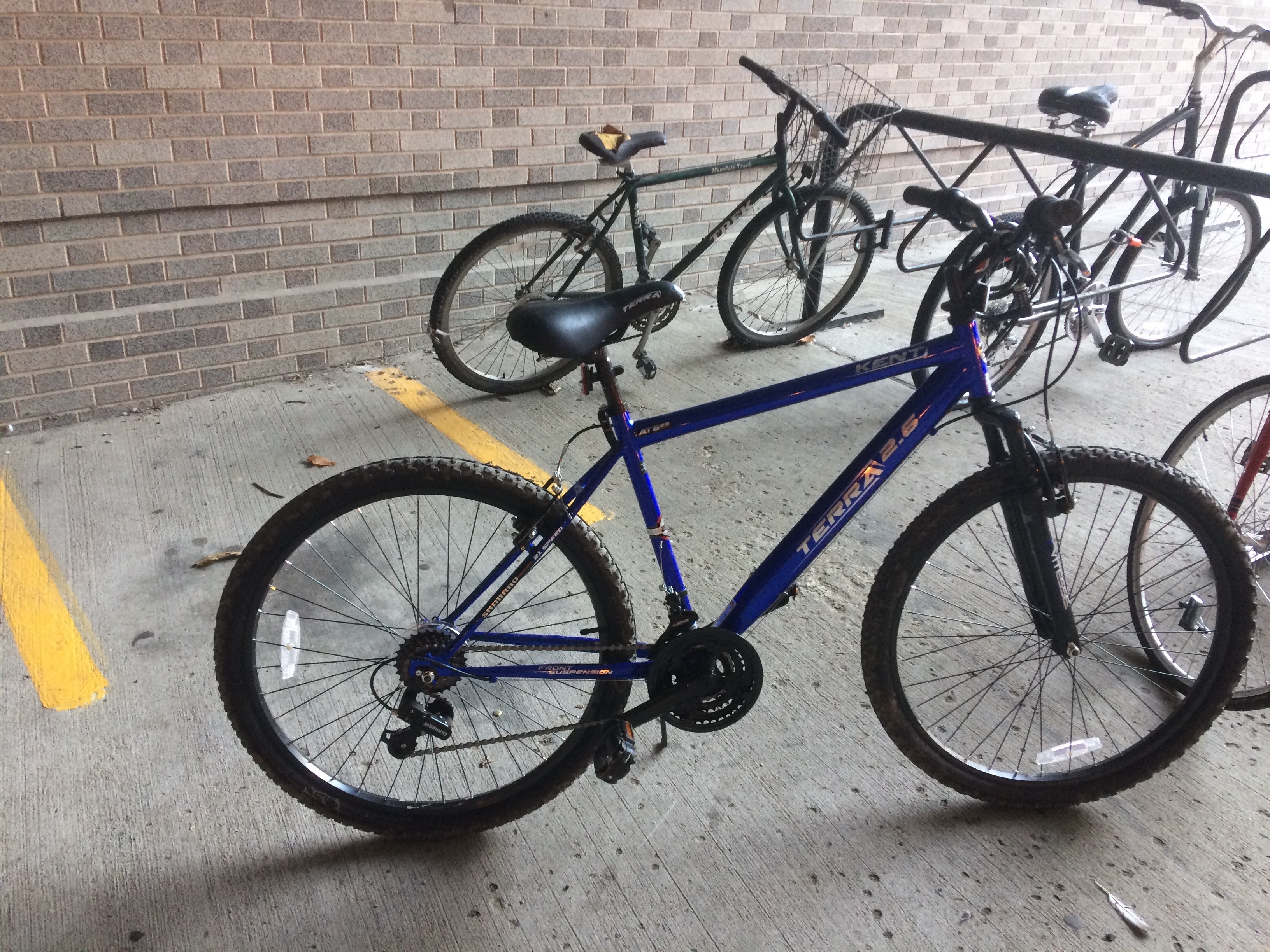 2016 Kent Kent Terra 2.6 26" Men's Mountain B...