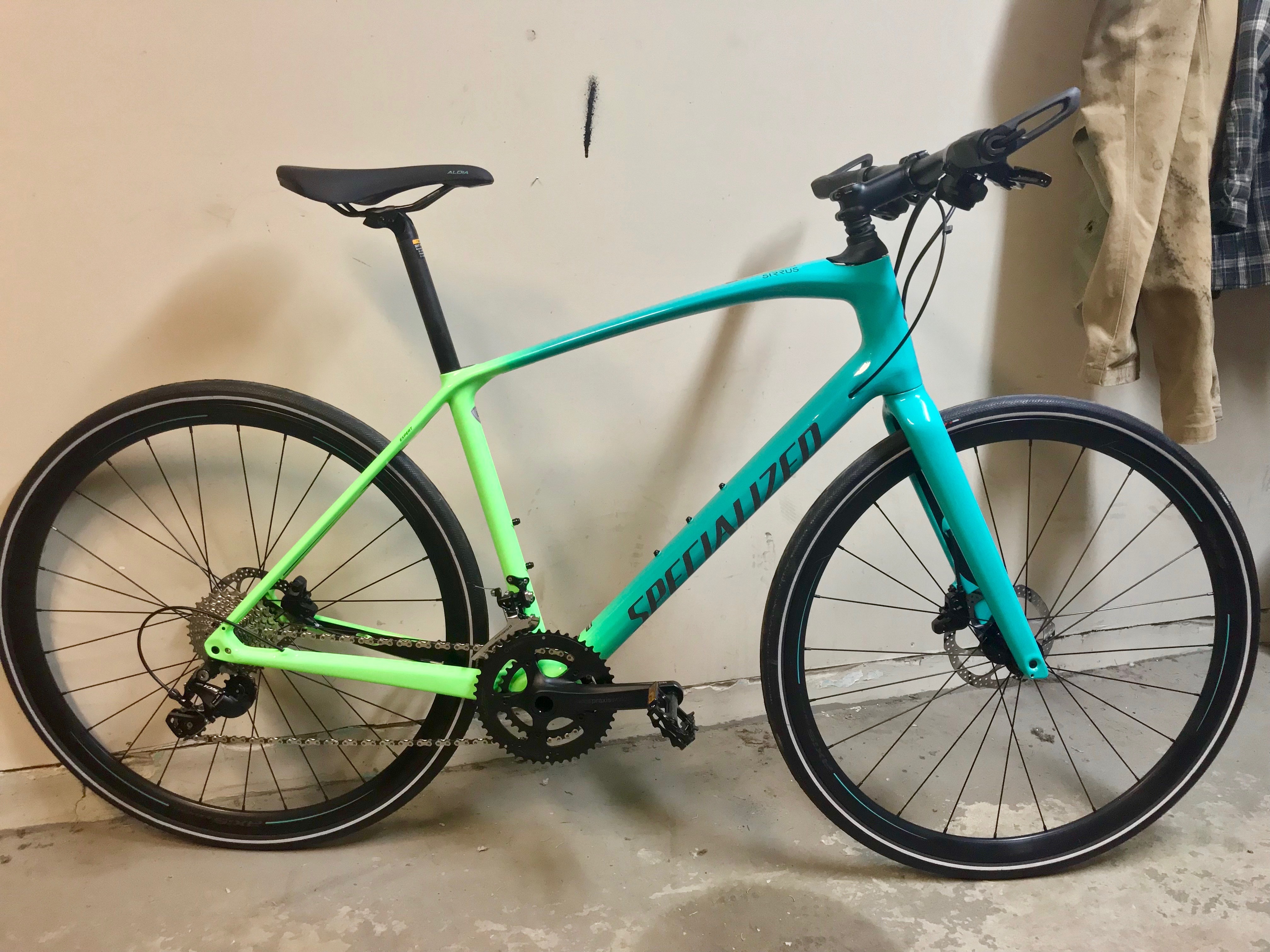 2018 Specialized Sirrus Expert Carbon Women