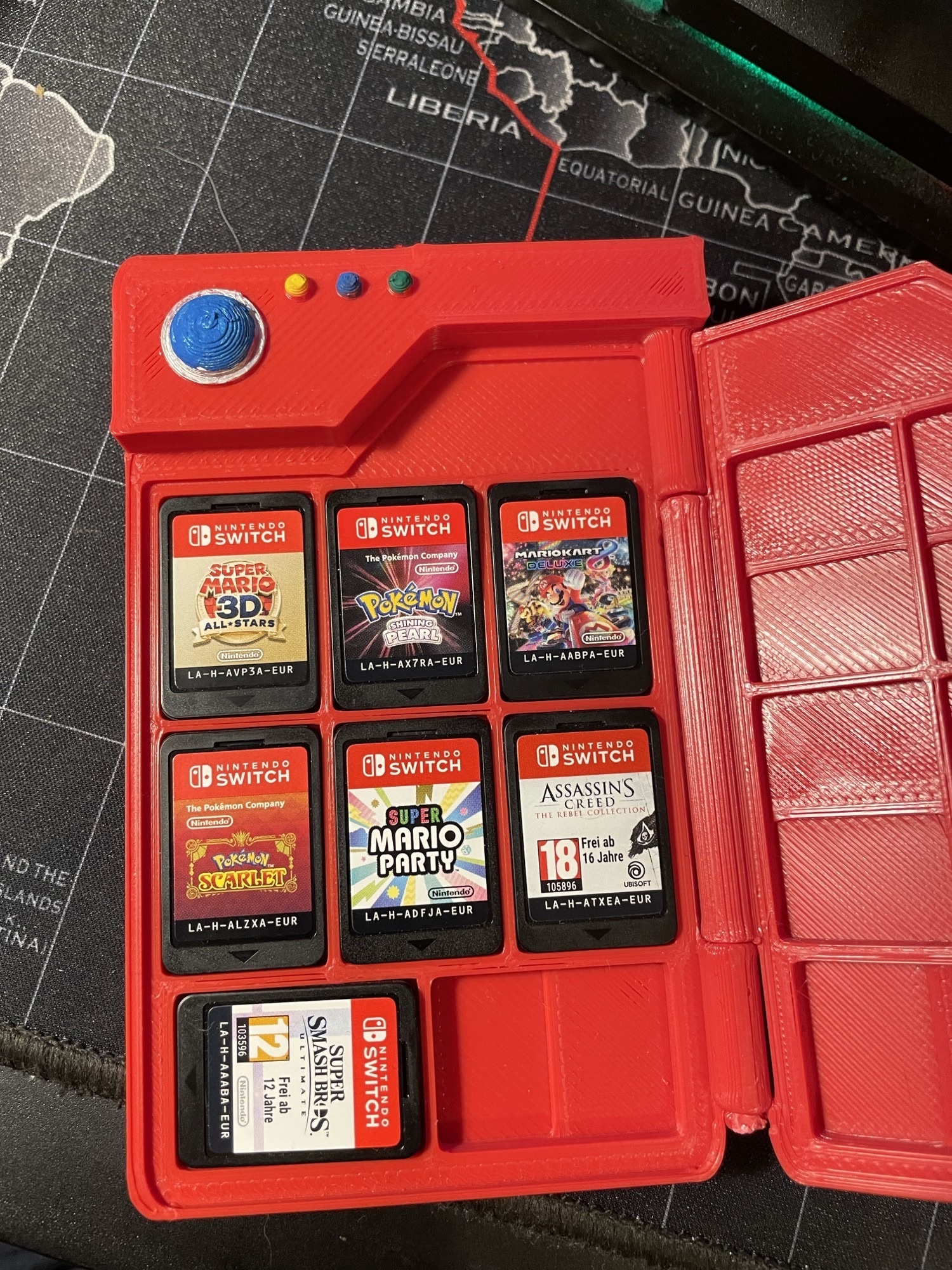 Free STL file Pokédex Game Cartridge Holder for Nintendo Switch 🎲・3D