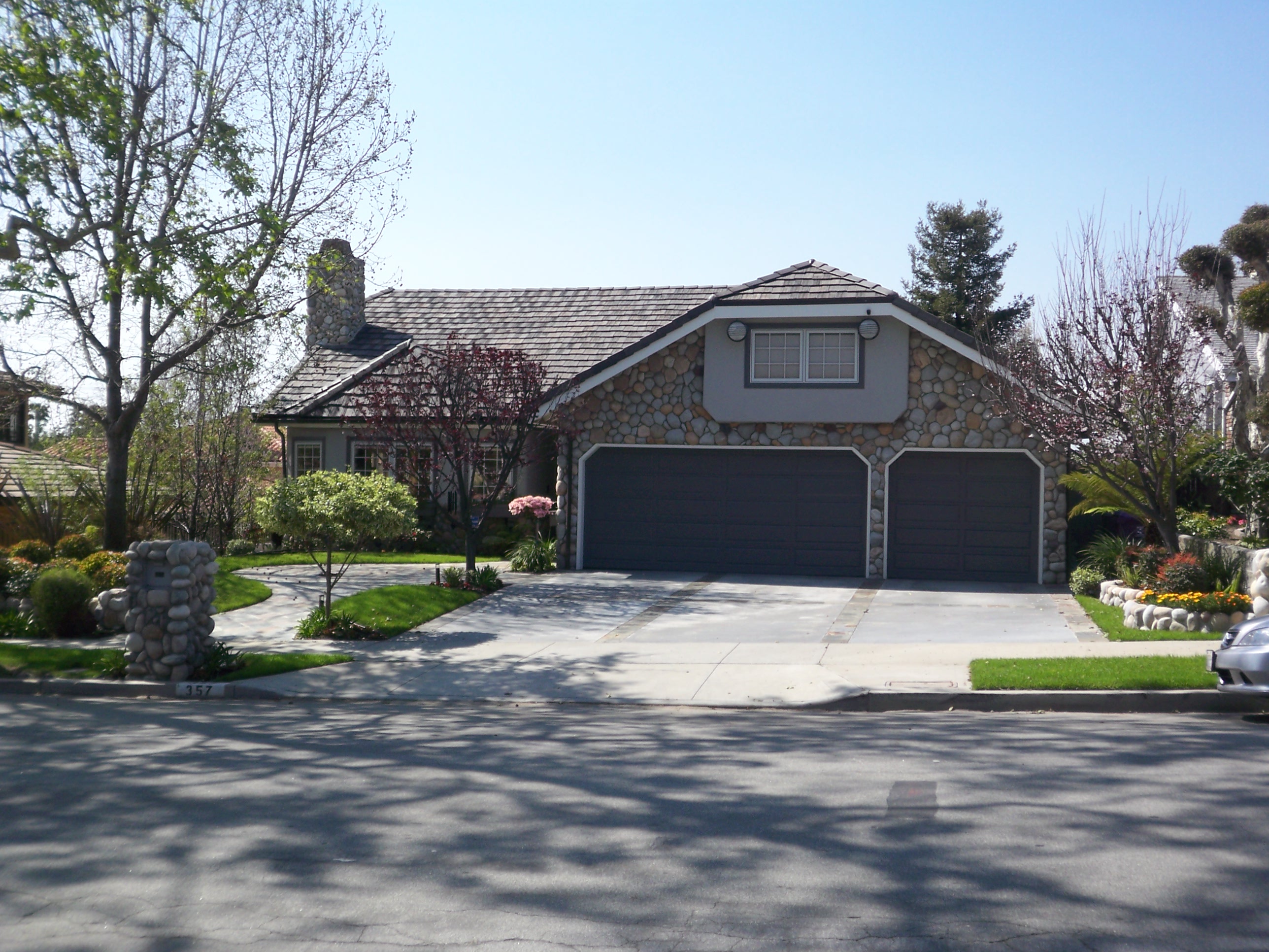 Cool Looking Alamitos Heights Homes Of The Day In Long Beach CA