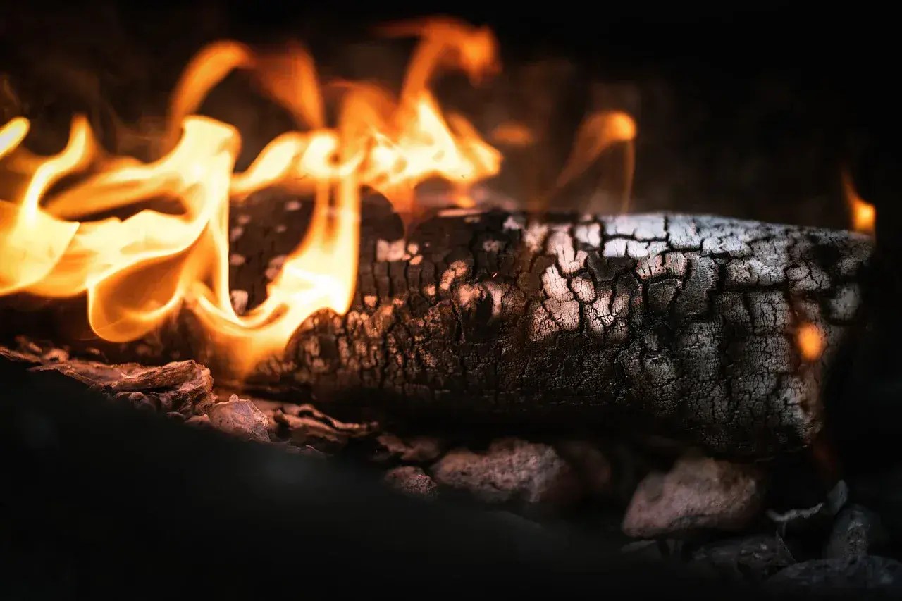 How does a log burner work?