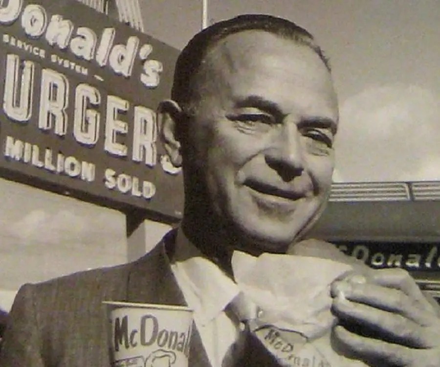 Ray Kroc Founder of the Mcdonald’s Corporation, Birthday, Childhood(016)