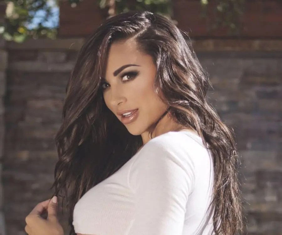 Ana Cheri Instagram Star, Career, Life Ana Cheri Biography(04)