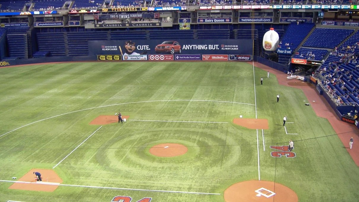 Which of the following Major League Baseball stadiums used an